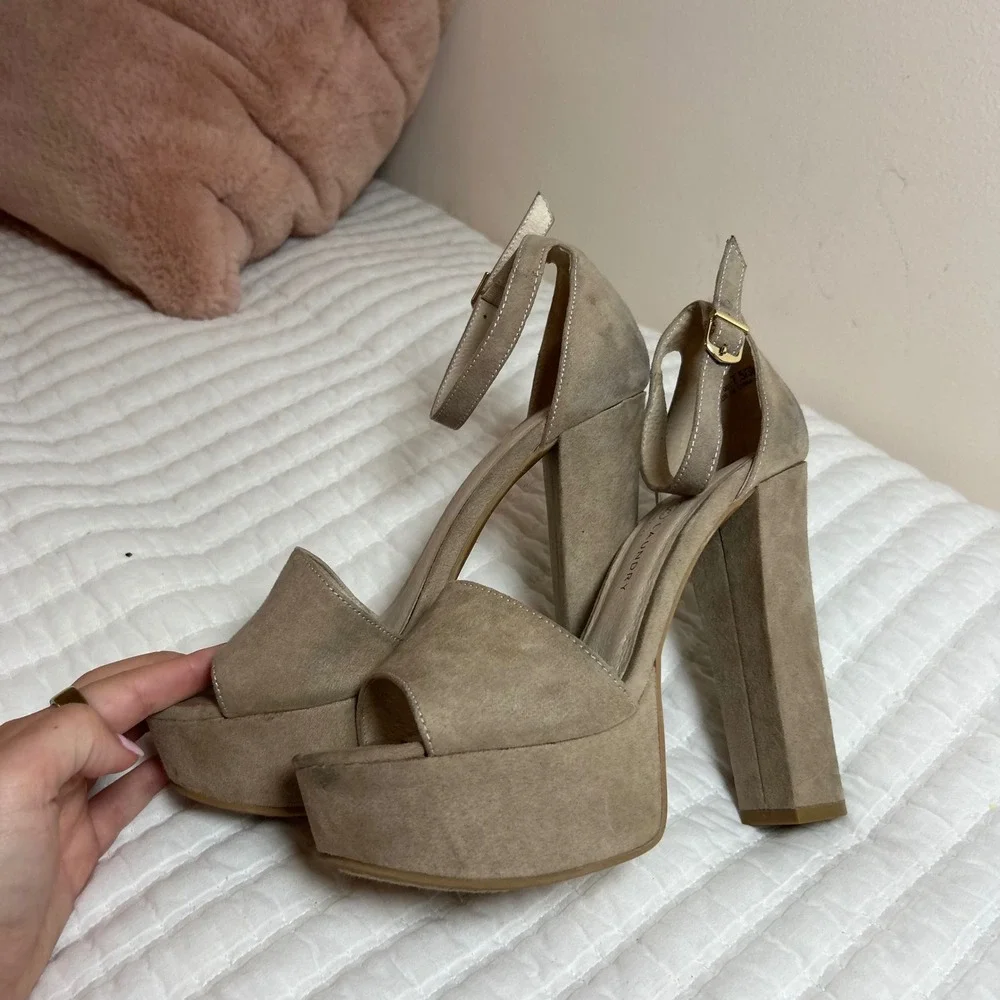 Chinese Laundry Women Taupe Suede Platform Block Heel Sandals Ankle Strap 7.5